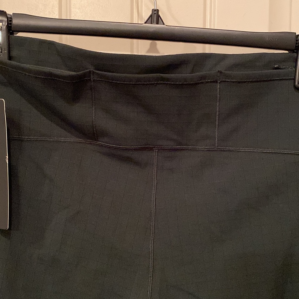 Surge Lululemon Leggings Size XXL - Picture 7 of 12